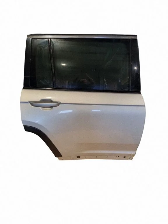 Rear door – rear right