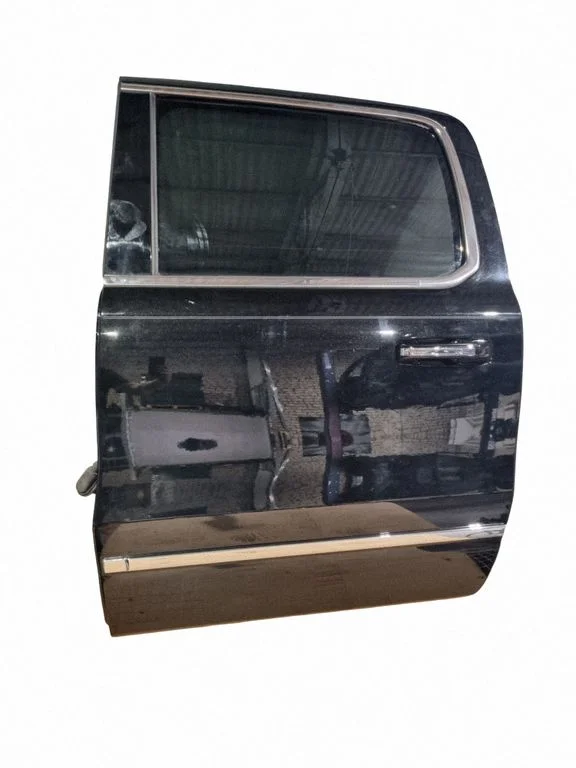 Rear door – rear left
