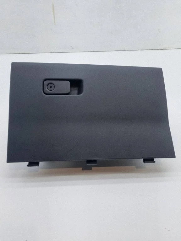 Glove box – Ford Mustang Mach-E (2020-)