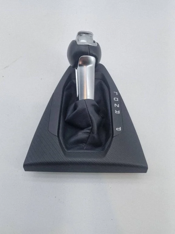 Gear lever shifter trim leather/knob – front