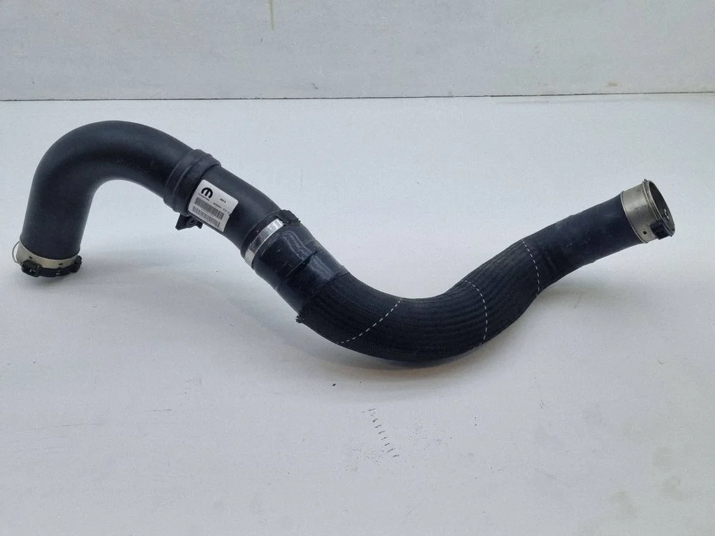 Intercooler hose/pipe 68269546AA