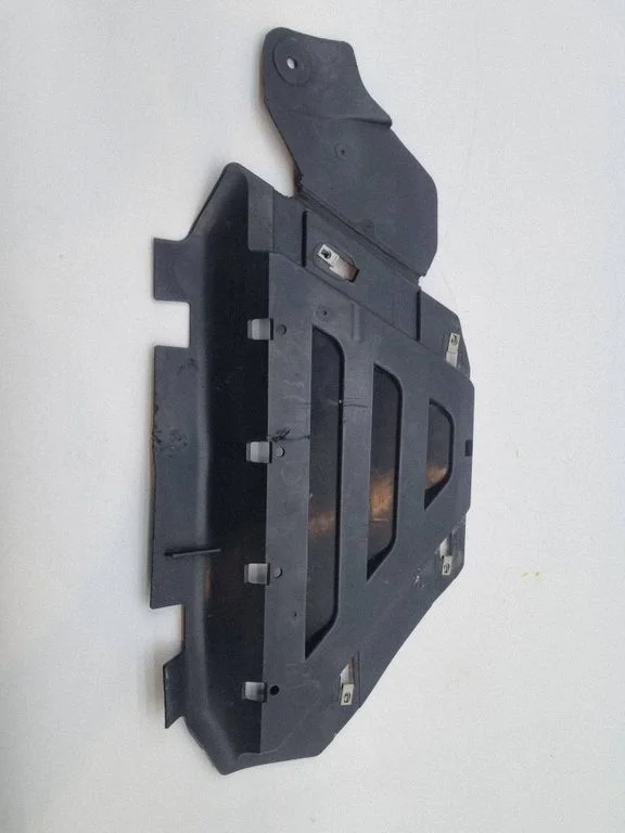 Engine splash shield/under tray – Ford Mustang VI (2015-)