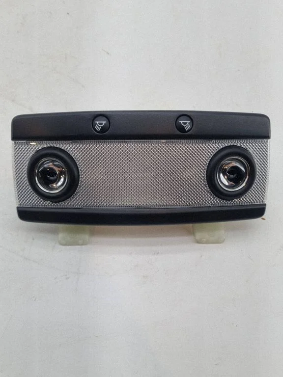 Rear seat light IRJ04TRMAA