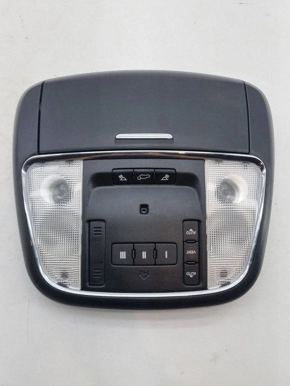 Esiistmete valgustustuli – Dodge Durango III (2010-)