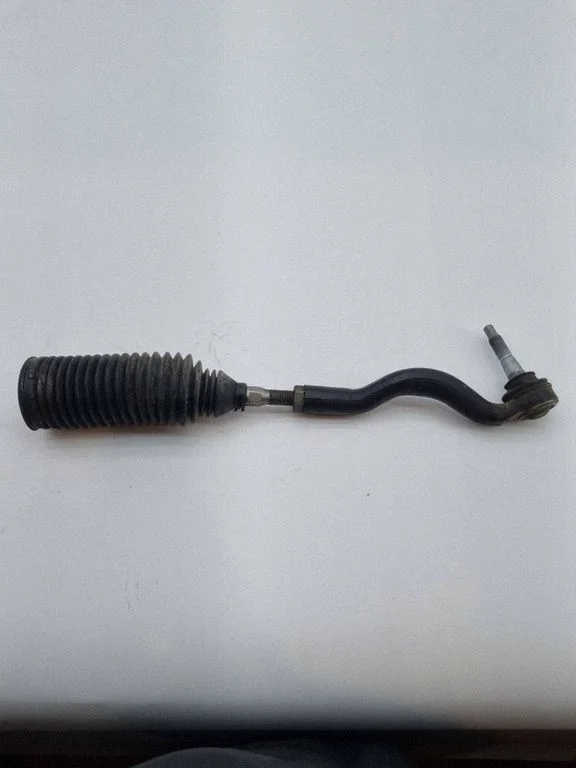 Steering tie rod – right