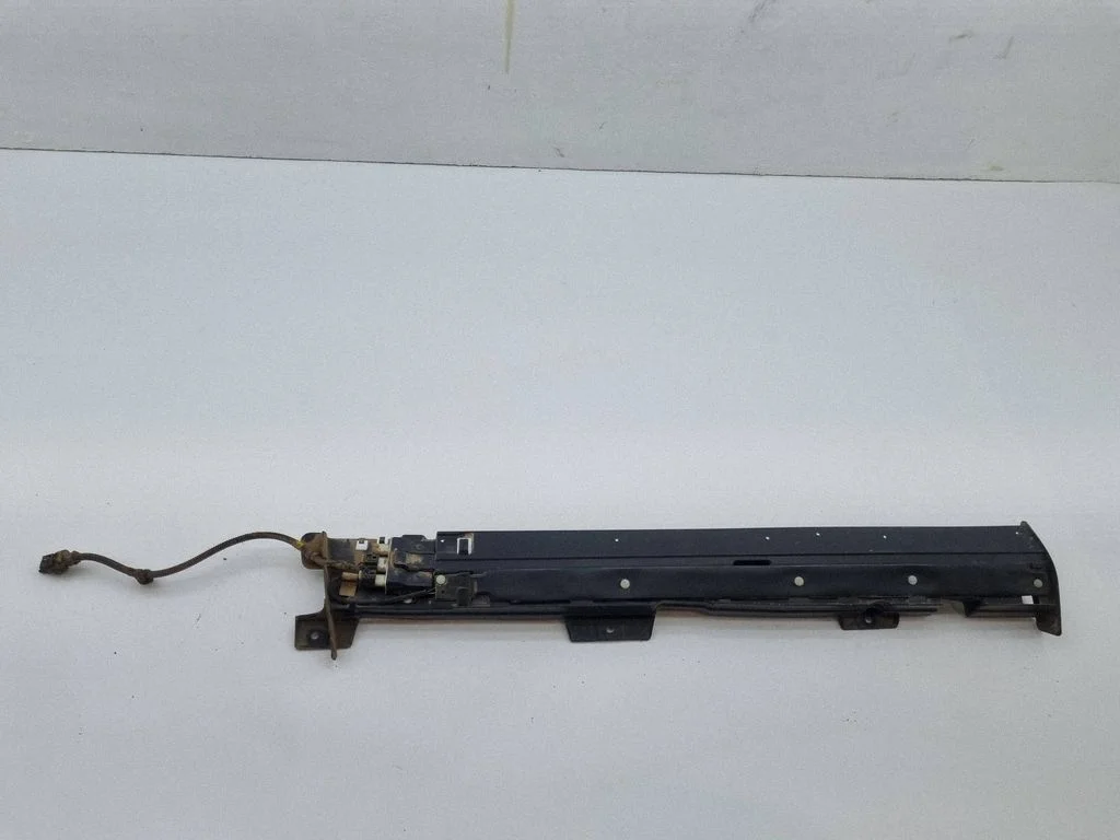 Sliding door sensor – Chrysler Pacifica (2017-)