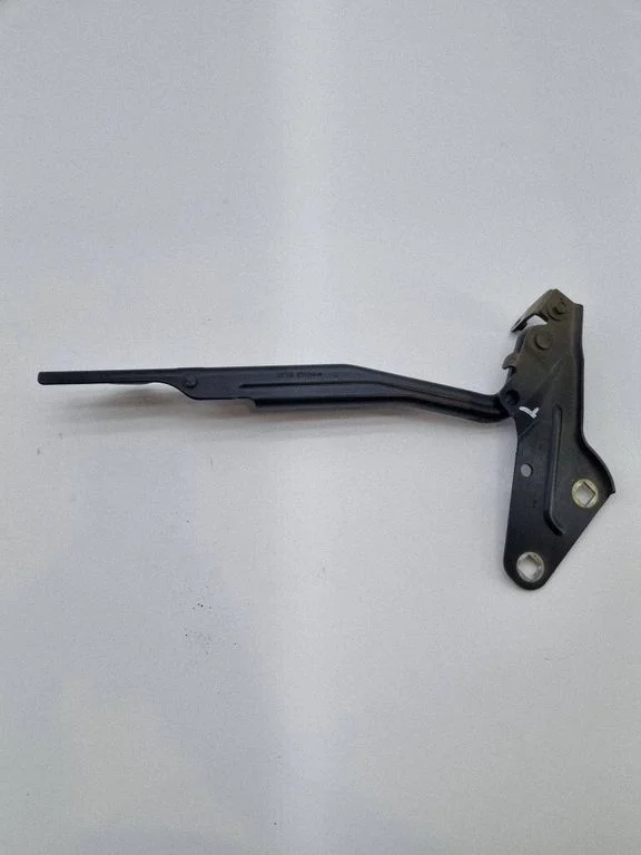 Engine bonnet/hood hinges 0598AA