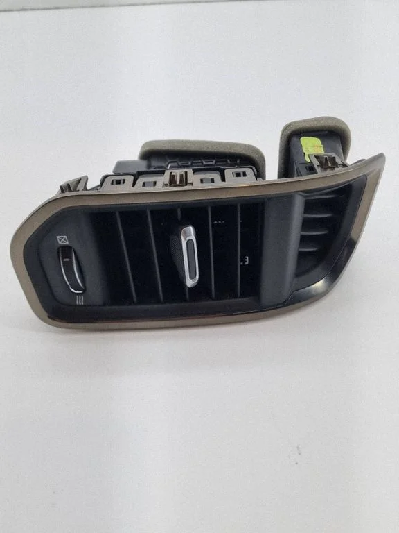 Dashboard side air vent grill/cover trim 76658