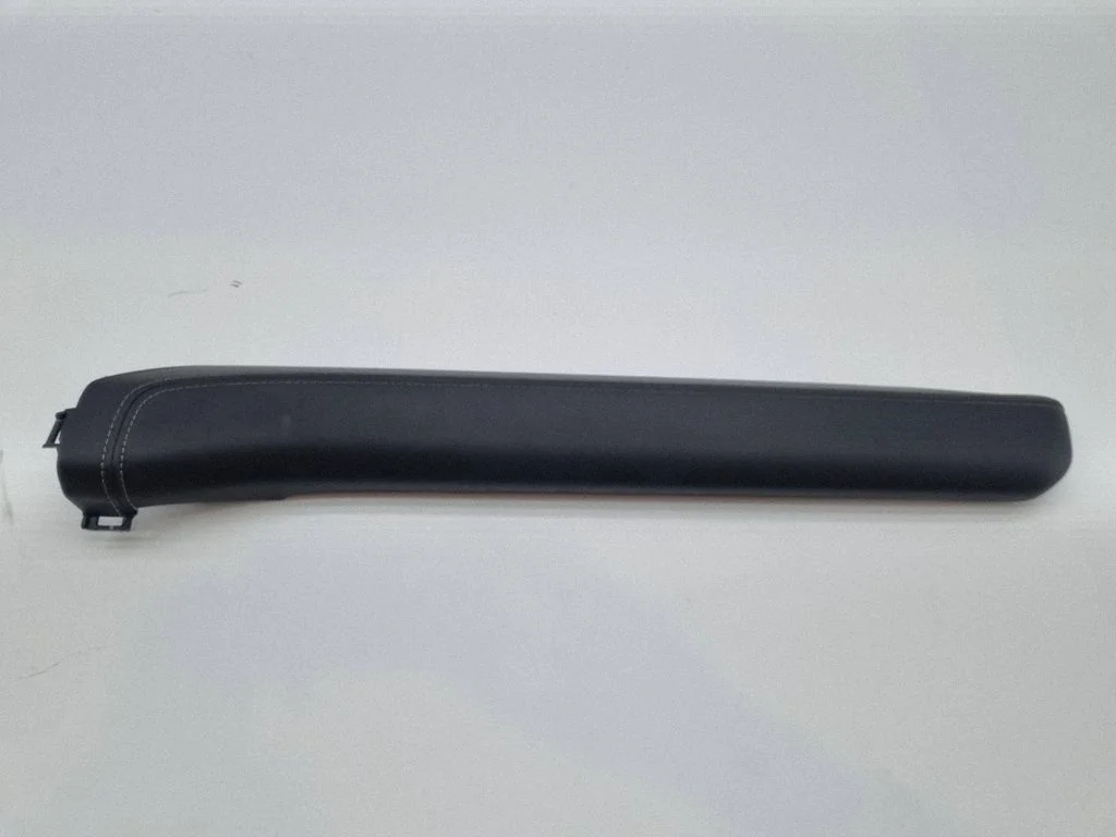 Panel trim 5YN00TRMAA