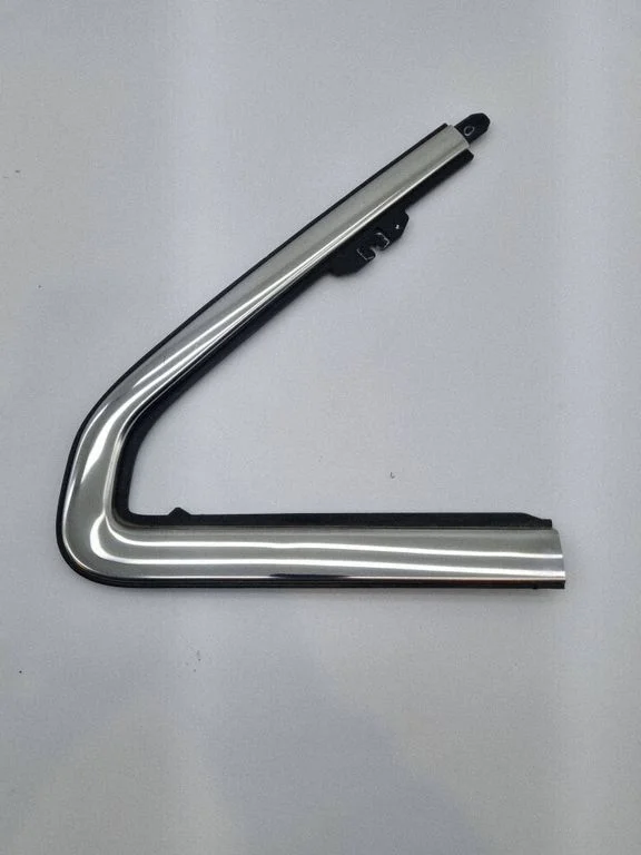 Front door glass trim molding 68290779AA