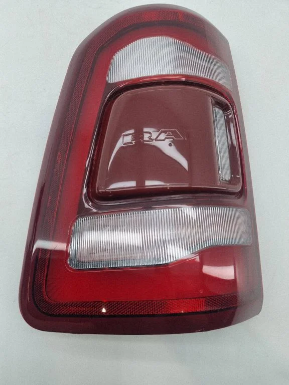Tagatuli keres 68262531AH – Ram 1500 DT (2018-)