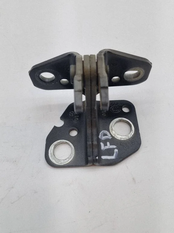 Front door lower hinge 85574AF