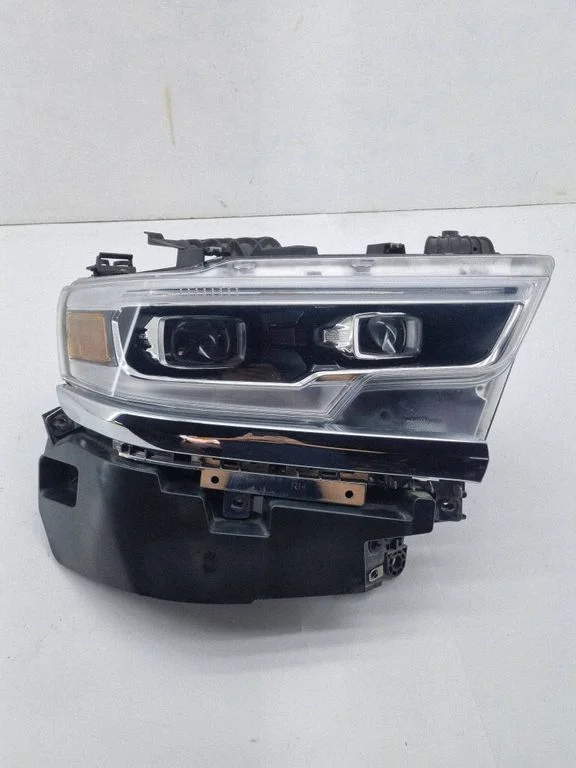 Headlight/headlamp – Ram 1500 DT (2018-)