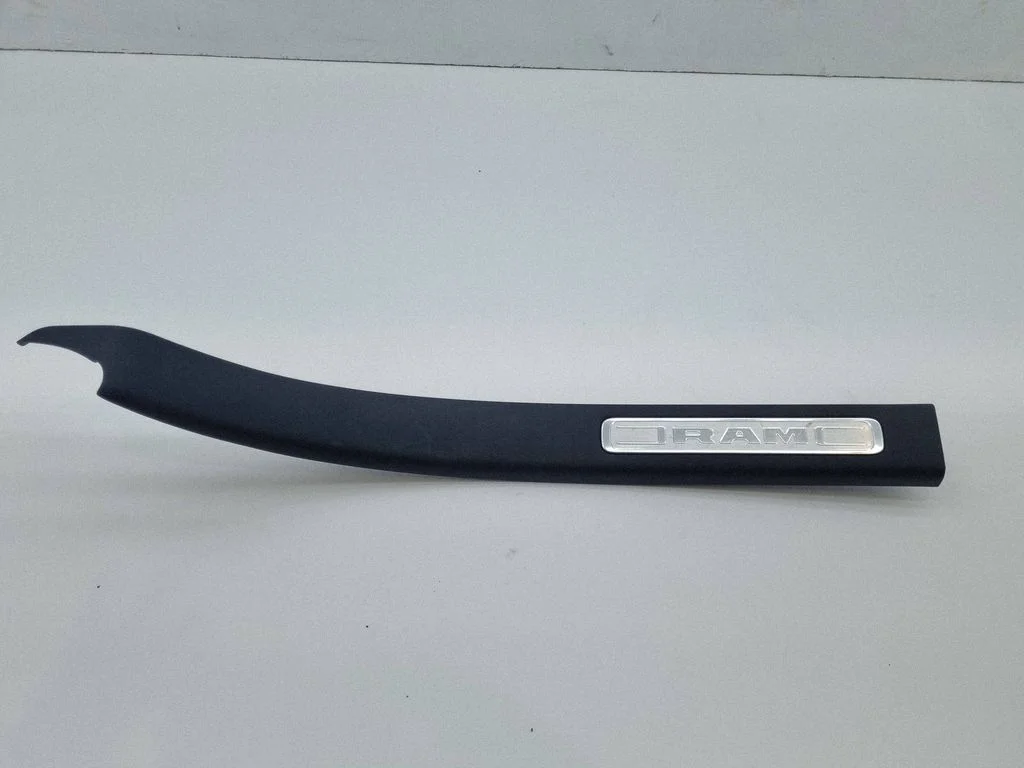 Rear sill trim cover – Ram 1500 DT (2018-)