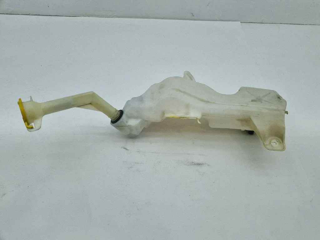 Windshield washer fluid reservoir/tank – Chrysler Pacifica (2017-)