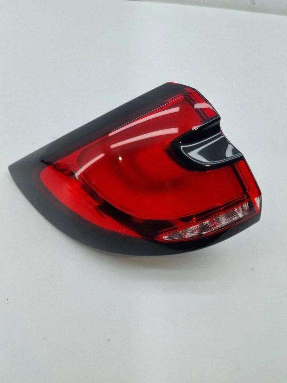 Rear/tail lights – Chrysler Pacifica (2017-)