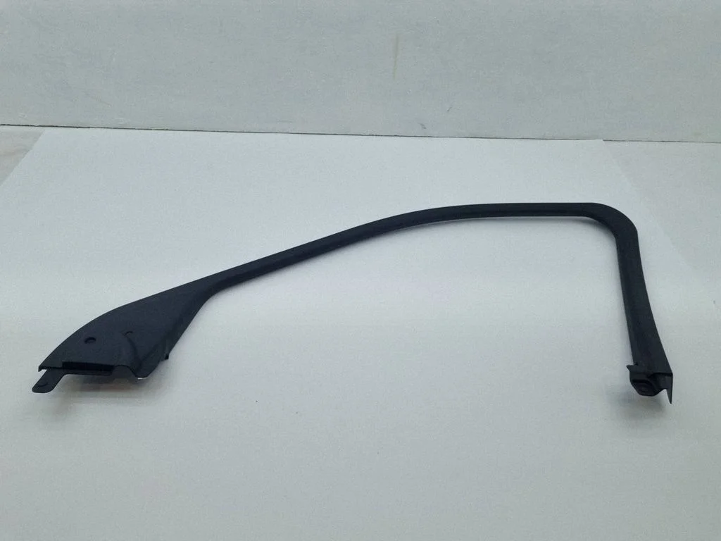 Listwa szyby drzwi przednich – Jeep Grand Cherokee (2010-2021)