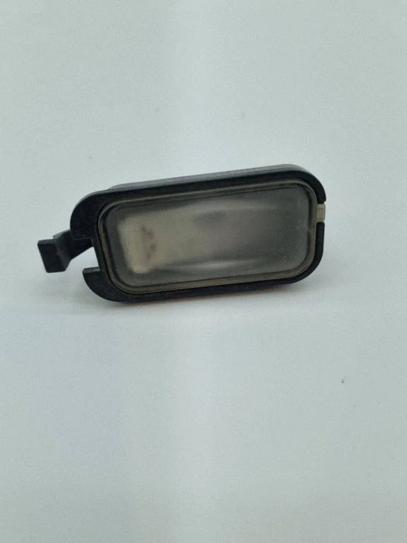 Numura zīmes apgaismojums 68429982AA