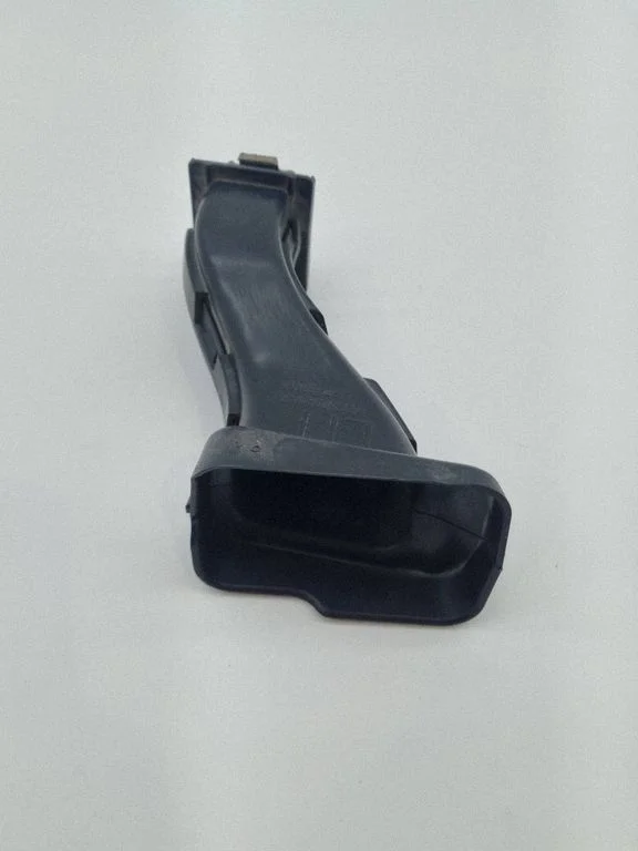 Air intake duct part – Jeep Grand Cherokee (2010-2021)