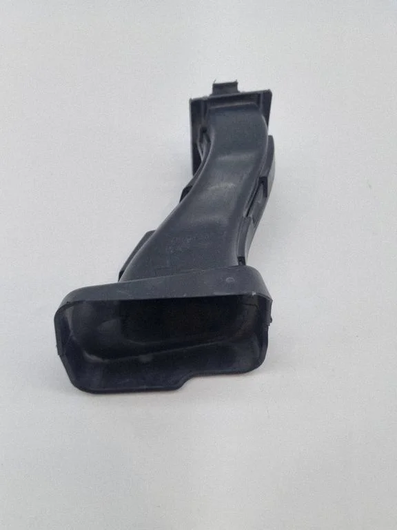 Air intake duct part – Jeep Grand Cherokee (2010-2021)