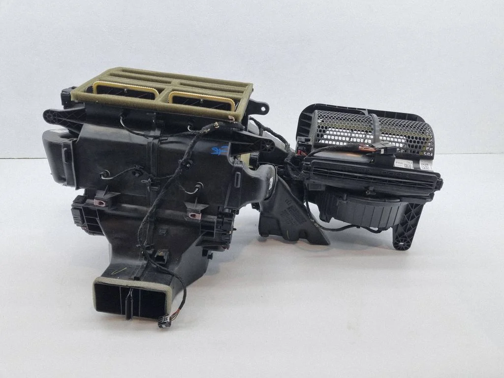 Interior heater climate box assembly – Jeep Grand Cherokee (2010-2021)