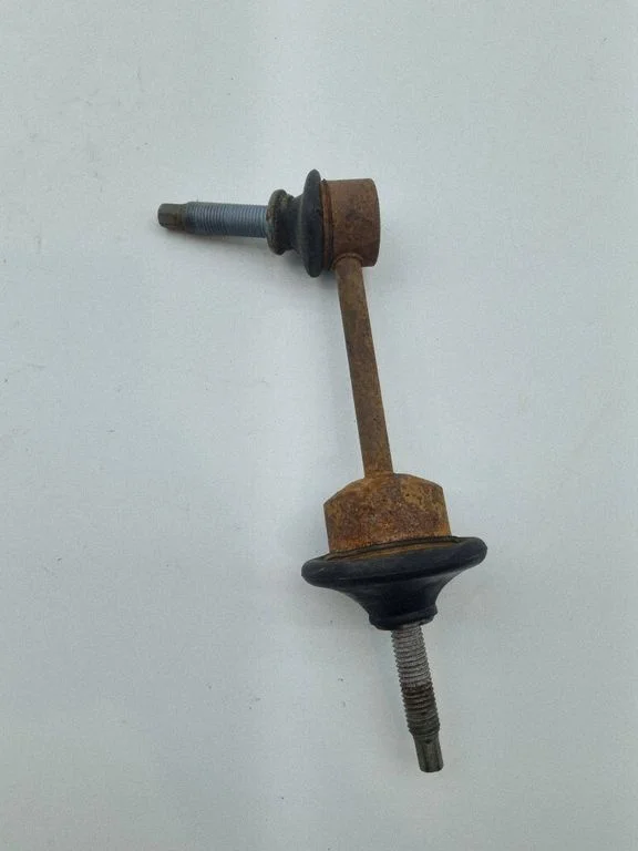 Front anti-roll bar/stabilizer link – left