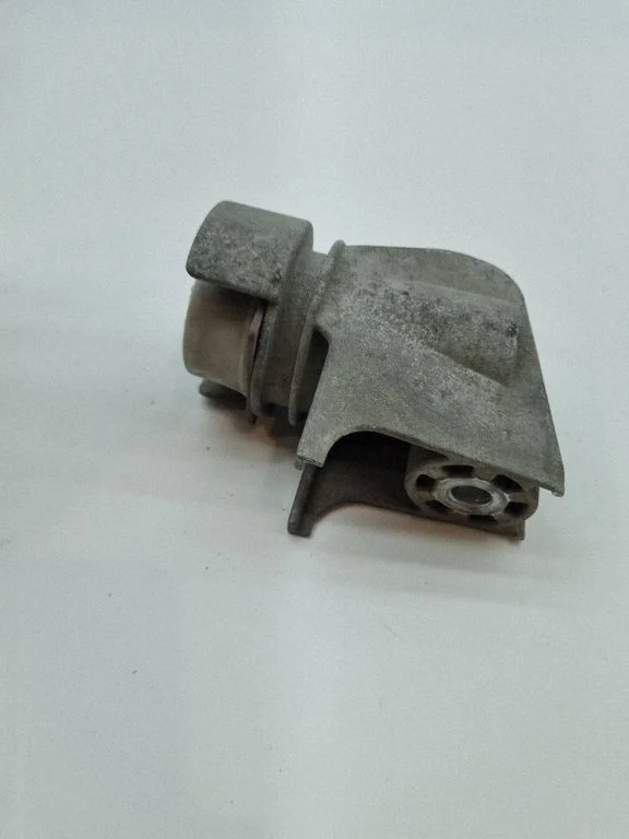 Muffler mount bracket/holder 68460788AA