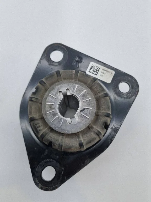 Rear differential mounting bracket P68496102AB