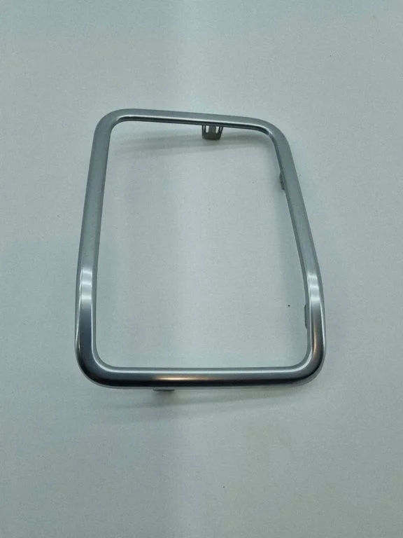 Front bumper upper radiator grill