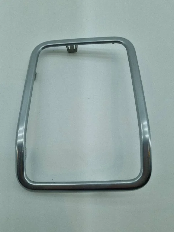 Front bumper upper radiator grill