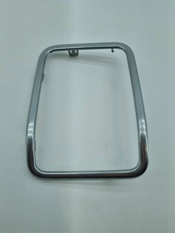 Front bumper upper radiator grill