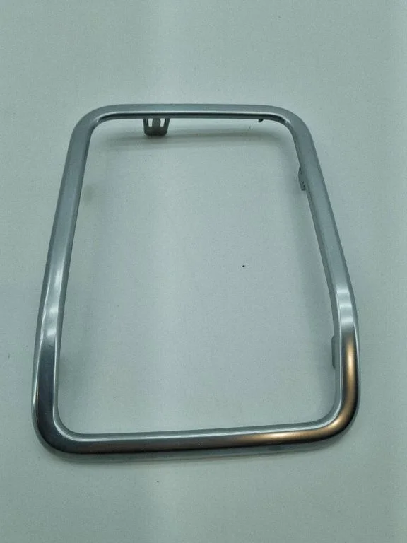 Front bumper upper radiator grill