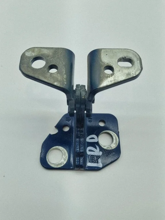 Tagaukse alumine hing 85574F