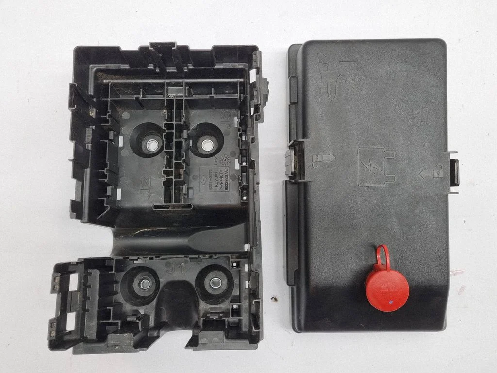 Fuse box set 63513678