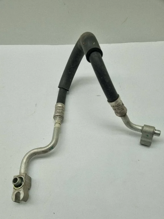 Air conditioning (A/C) pipe/hose 68239136AA