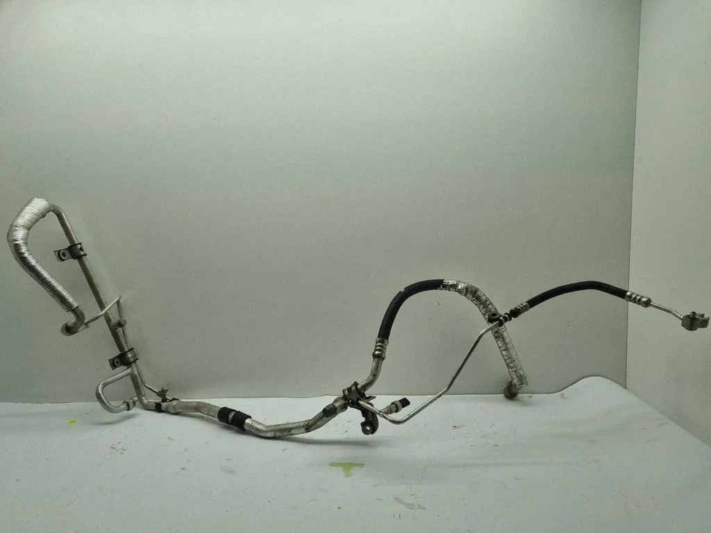 Air conditioning (A/C) pipe/hose