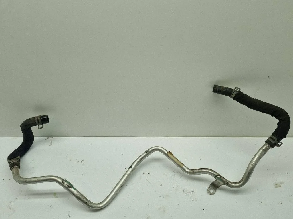 Coolant pipe/hose – Chrysler Pacifica (2017-)