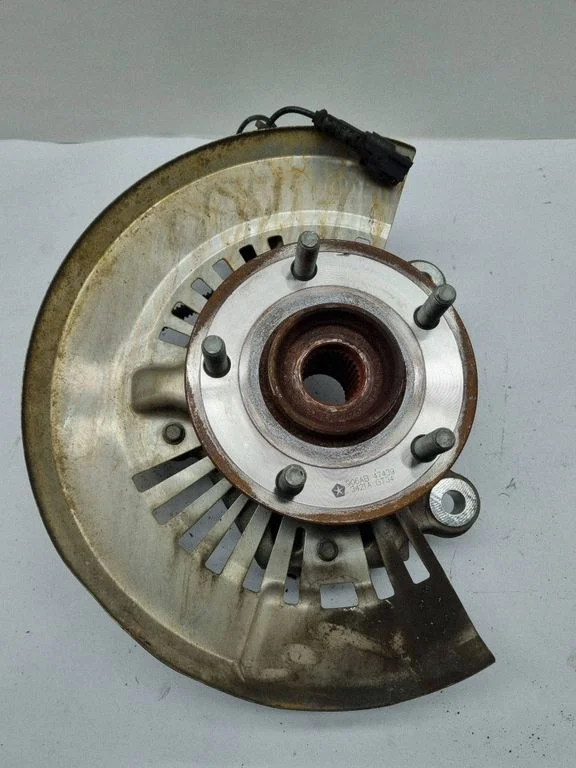 Front wheel hub 68189018AE