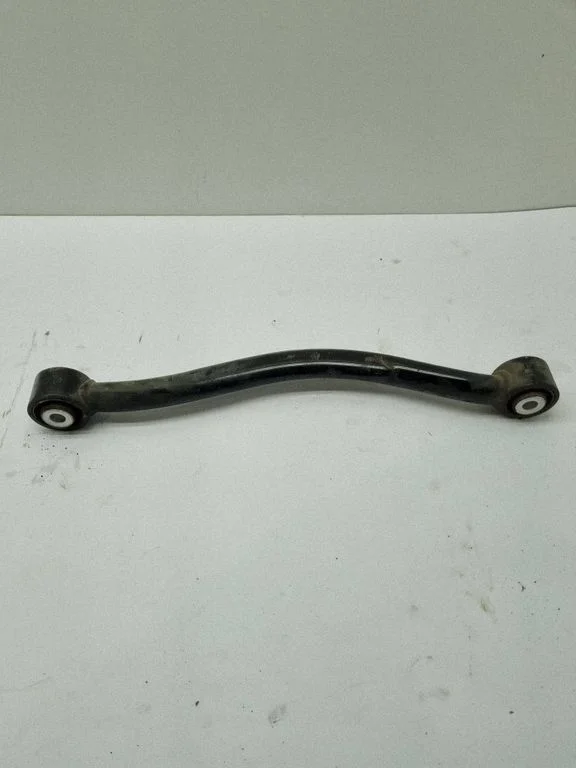 Rear control arm – Dodge Durango III (2010-)