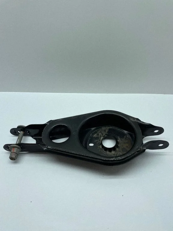 Rear upper control arm/wishbone 68218021AA