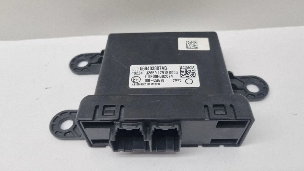 Parkimisandurite (PDC) juhtplokk – Ram 1500 DT (2018-)