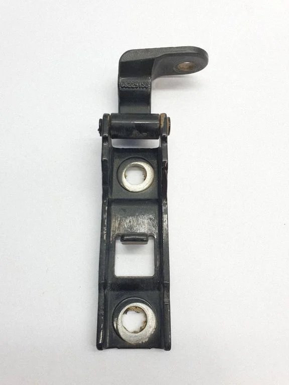 Tailgate/trunk/boot hinge 68229150