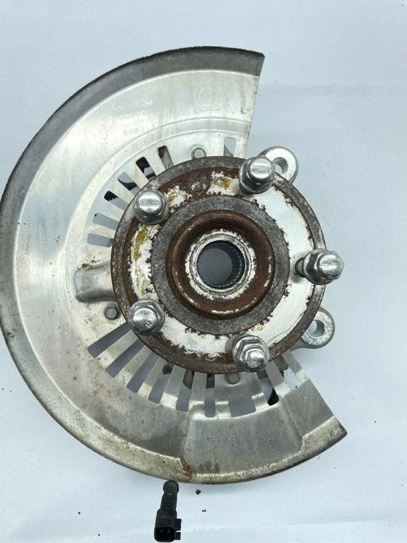 Front wheel hub 68189018AC