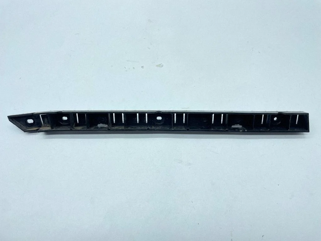 Rear bumper mounting bracket 68229237AC