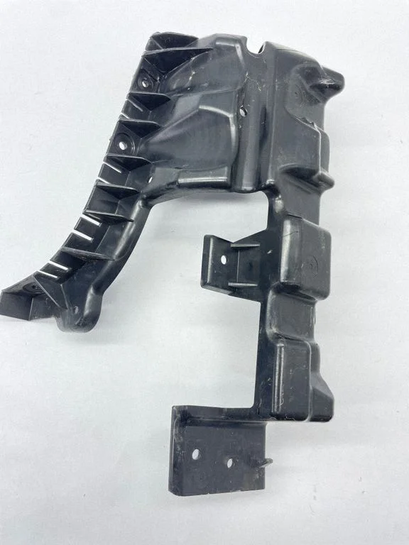 Rear bumper mounting bracket 68229239AD
