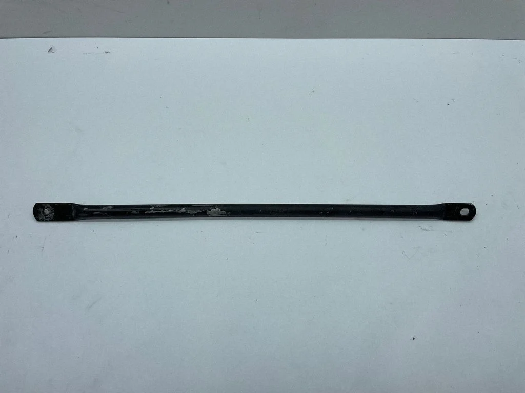 Radiaatori tugipaneeli klamber M150193J