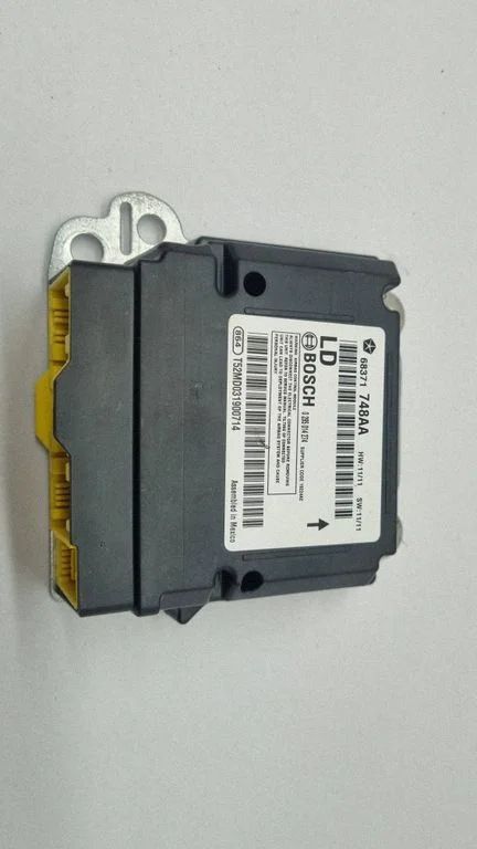 Airbag control unit/module 68371748AA
