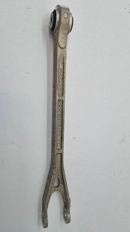 Rear control arm 68210633AA