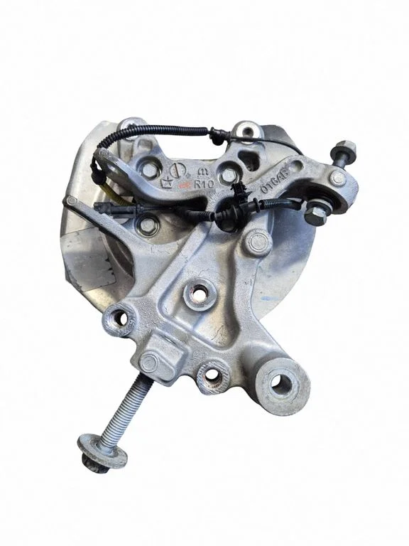 Rear wheel hub 016AB