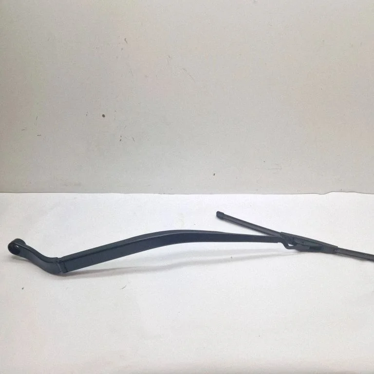 Windshield/front glass wiper blade – Chrysler Pacifica (2017-)